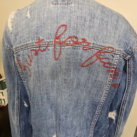 Classic Denim Jacket with Red Floral Detail - Picture 4 of 12